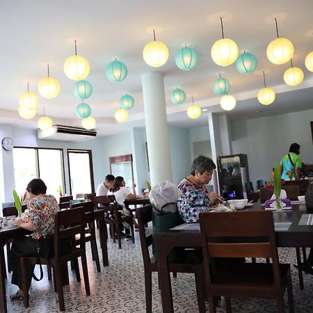 Menam Resort Nakhon Pathom Dış mekan fotoğraf
