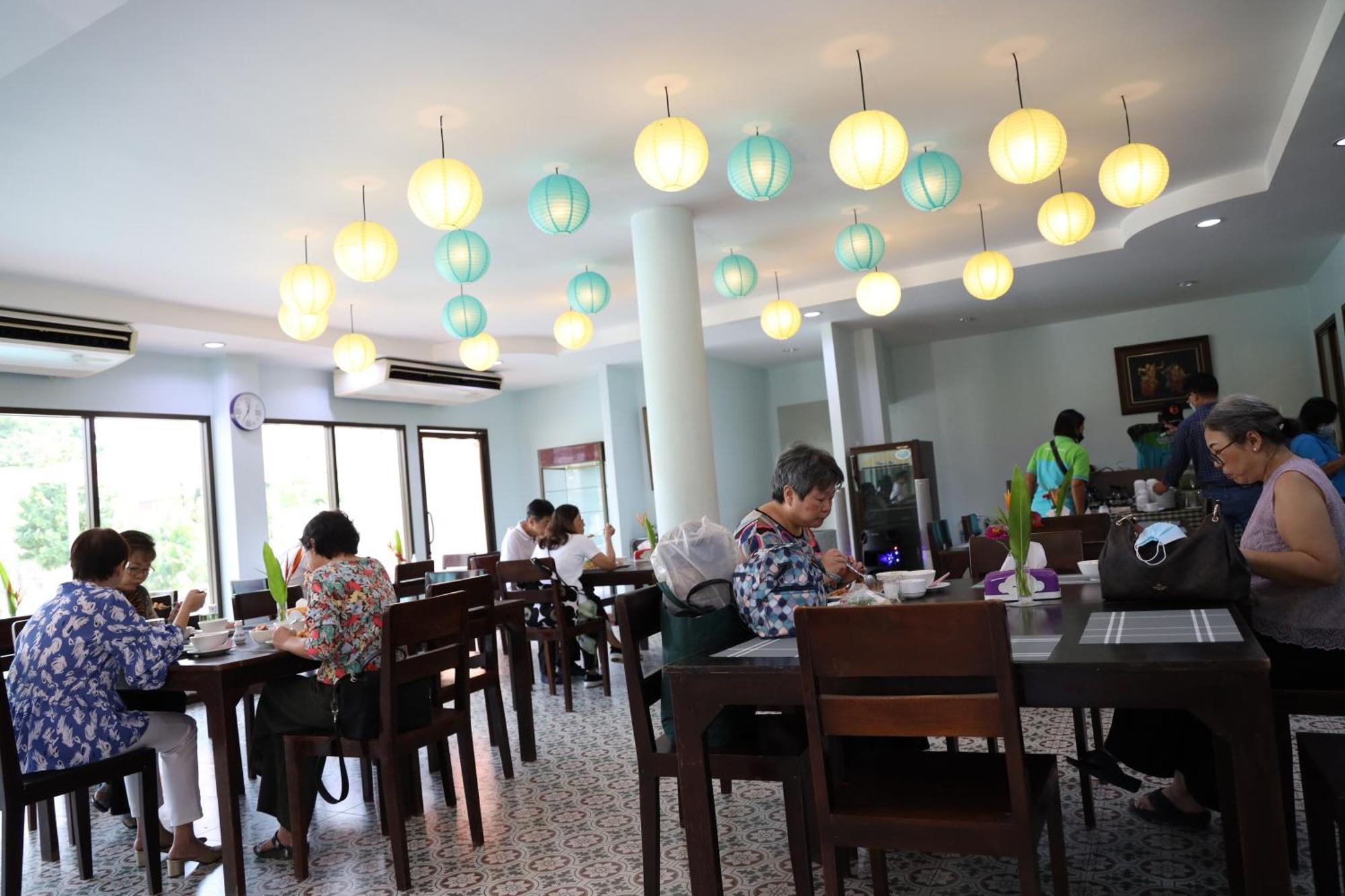 Menam Resort Nakhon Pathom Dış mekan fotoğraf