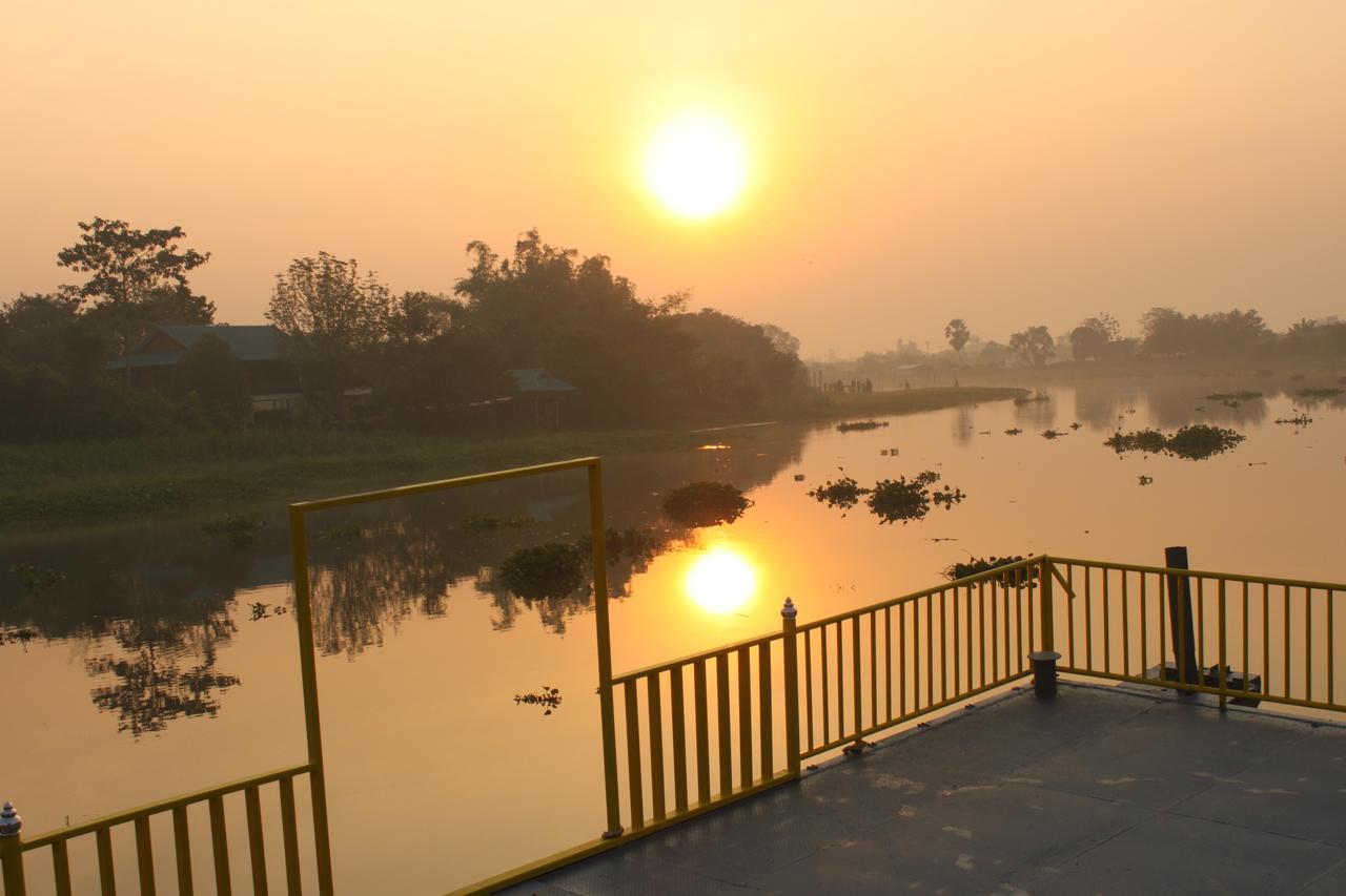 Menam Resort Nakhon Pathom Dış mekan fotoğraf
