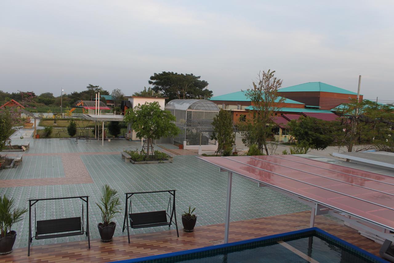 Menam Resort Nakhon Pathom Dış mekan fotoğraf