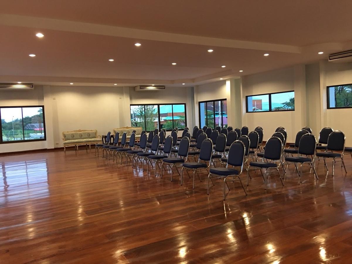 Menam Resort Nakhon Pathom Dış mekan fotoğraf